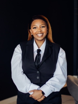 Phenyo Molobi