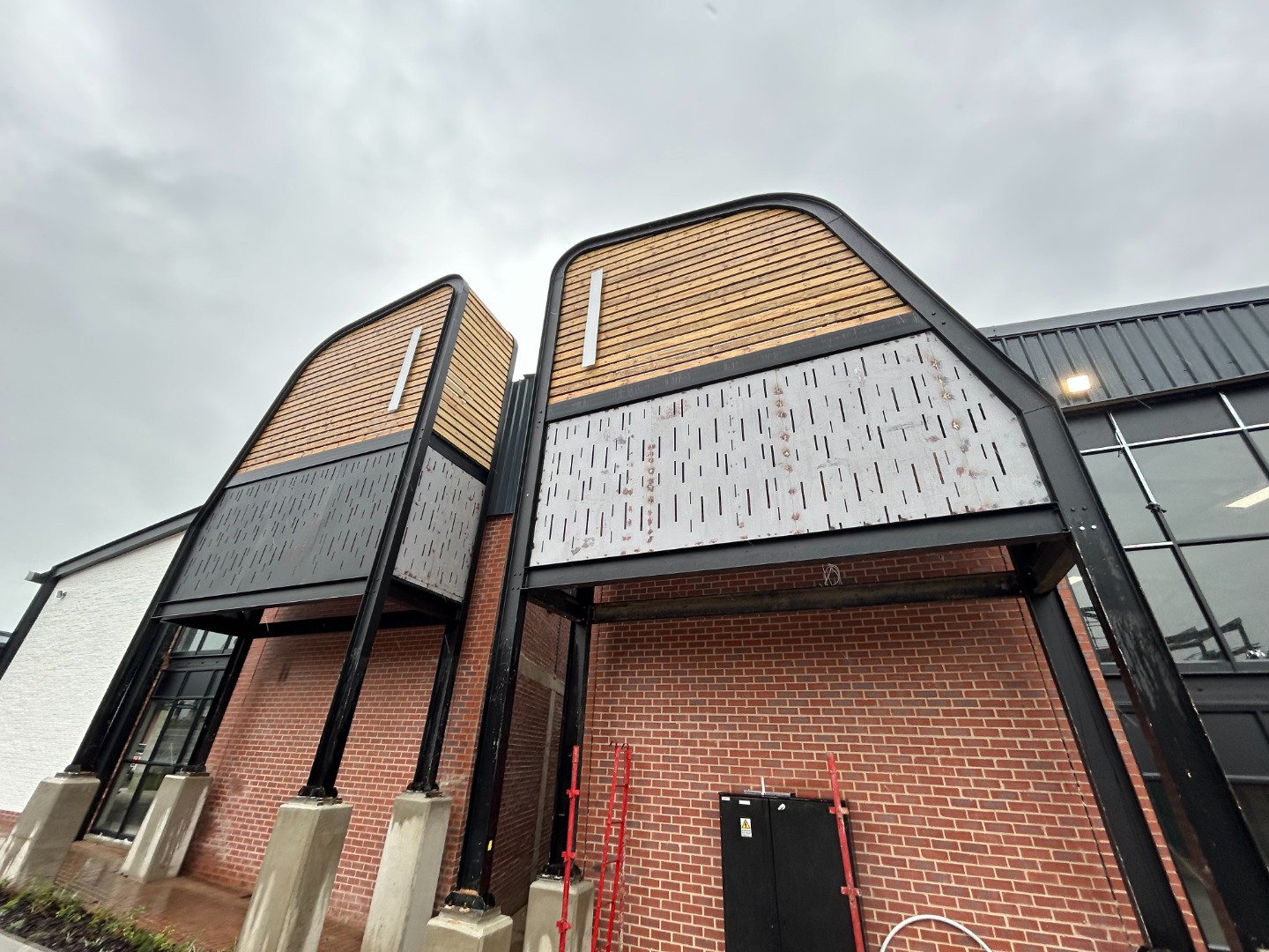 Riversands Warehouse To Rent