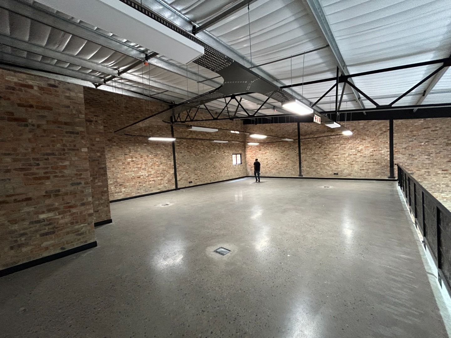 Riversands Warehouse To Rent