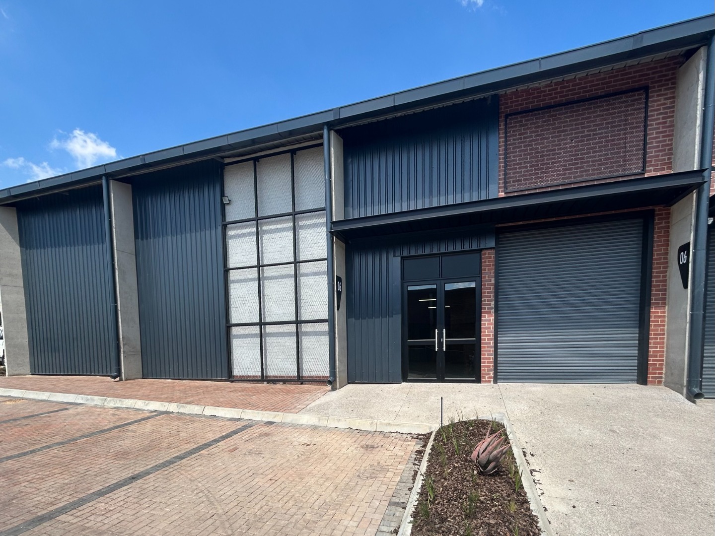 Riversands Warehouse To Rent