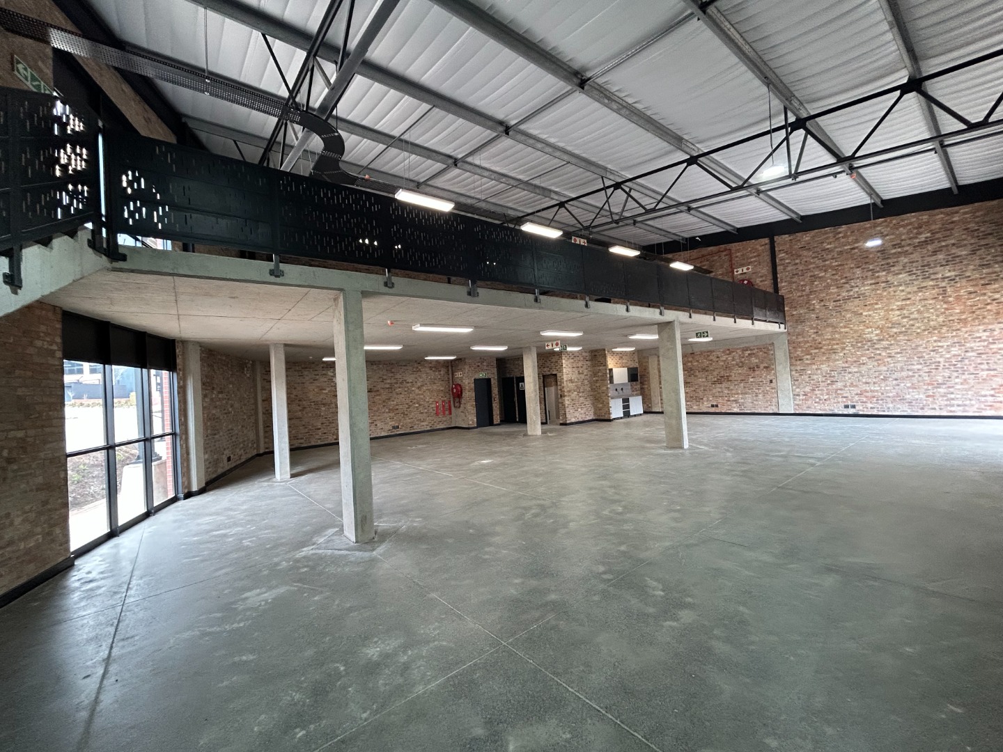 Riversands Warehouse To Rent