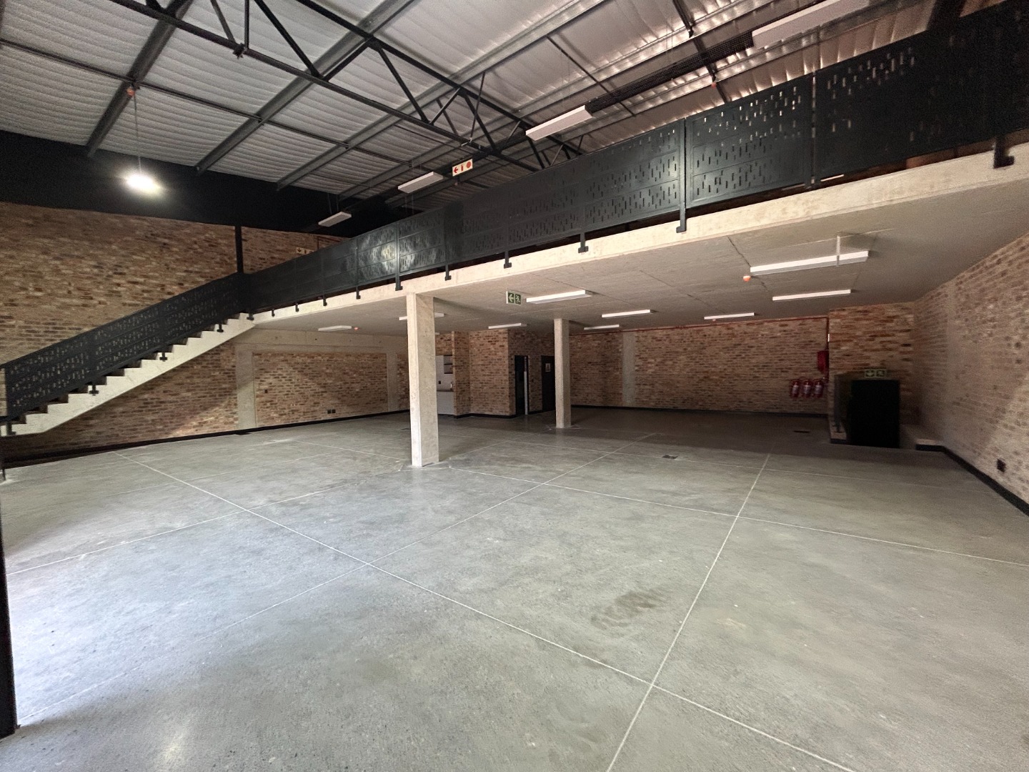 Warehouse To Rent In Riversands Midrand
