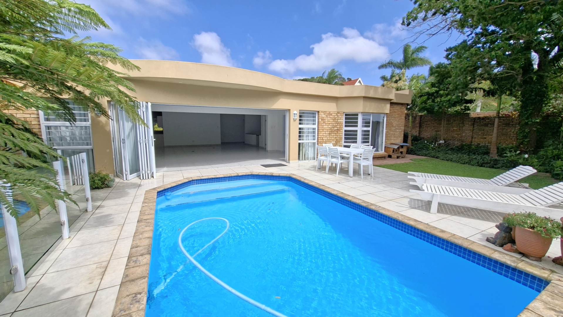 3 Bedroom Townhouse to Rent in Southbroom in Southbroom