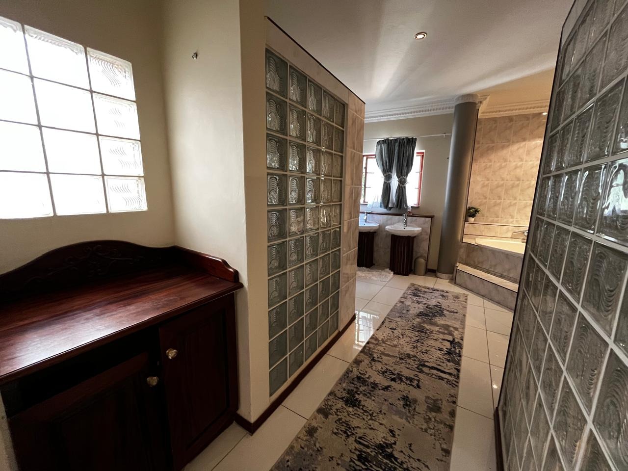 Guest Bed En-suite