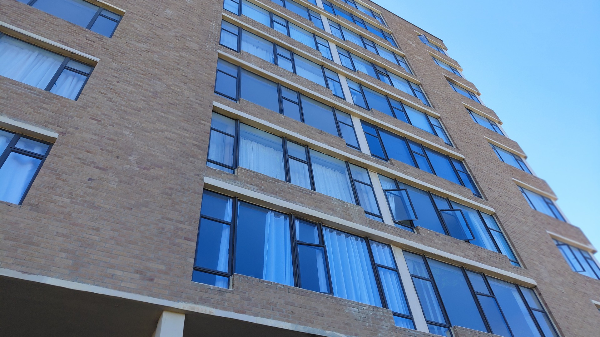 2 Bedroom Apartment for Sale in Scottburgh Central in Scottburgh Central