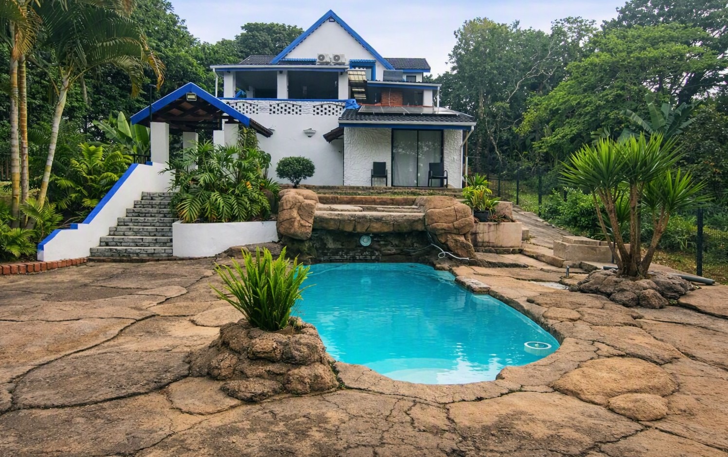 5 Bedroom House for Sale in Leisure Bay in Leisure Bay