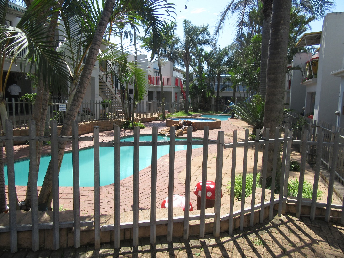 2 Bedroom Apartment for Sale in Scottburgh Central in Scottburgh Central