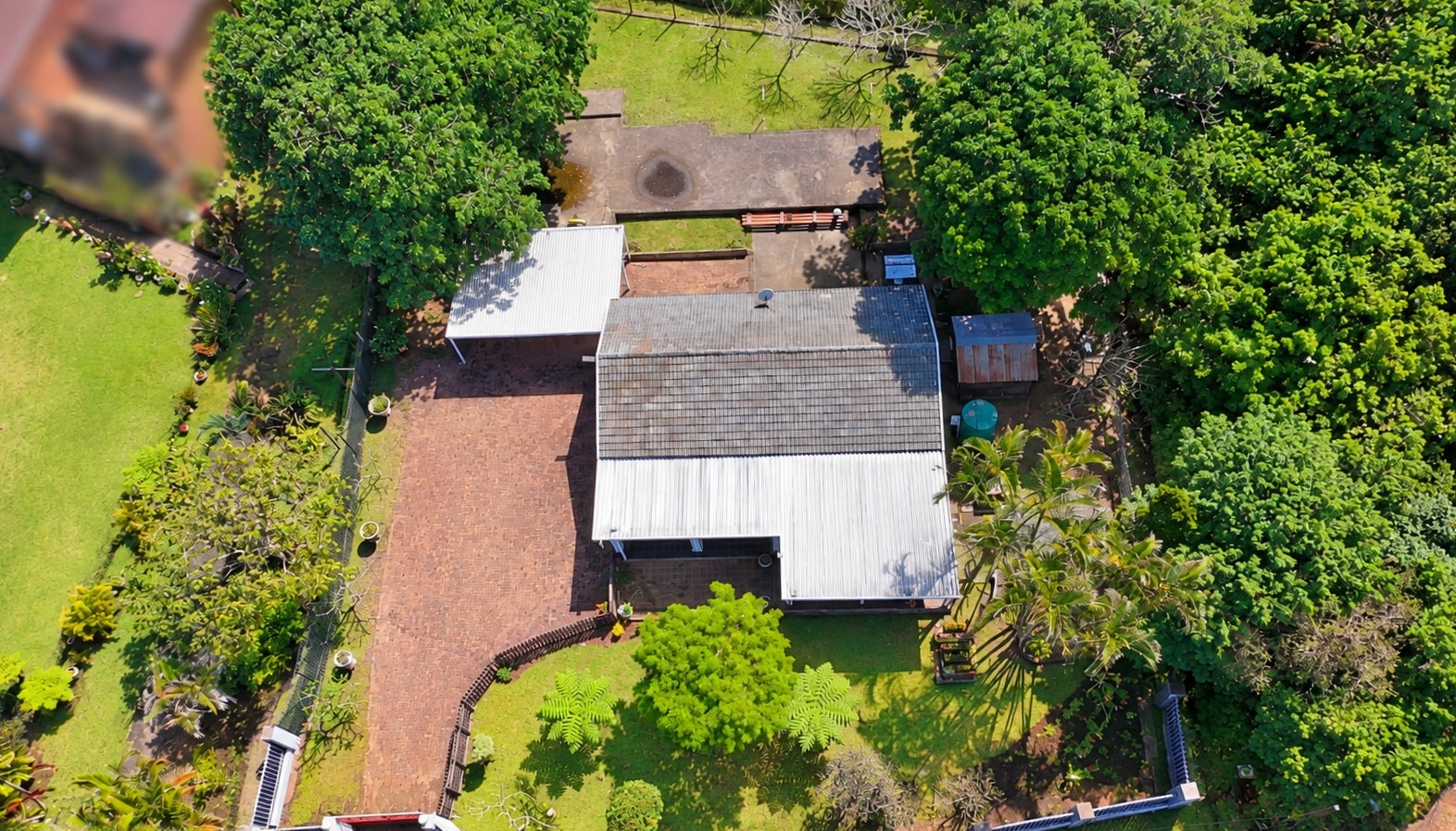 2 Bedroom House for Sale in Palm Beach in Palm Beach