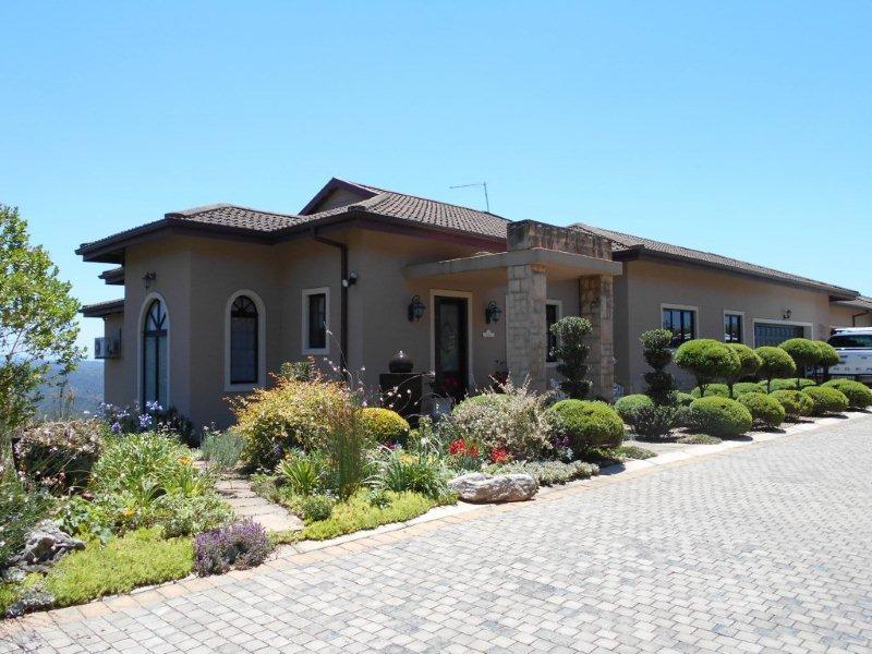 3 Bedroom Townhouse For Sale in Camperdown RE/MAX™ of Southern Africa