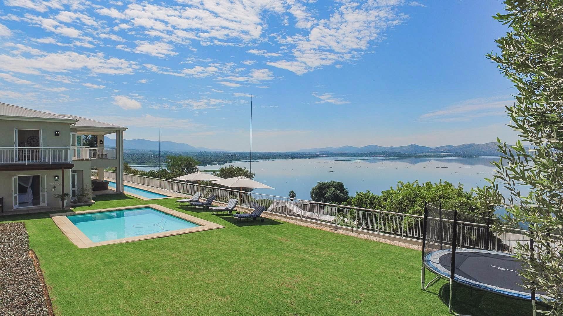 5 Bedroom House For Sale in Kosmos RE/MAX™ of Southern Africa