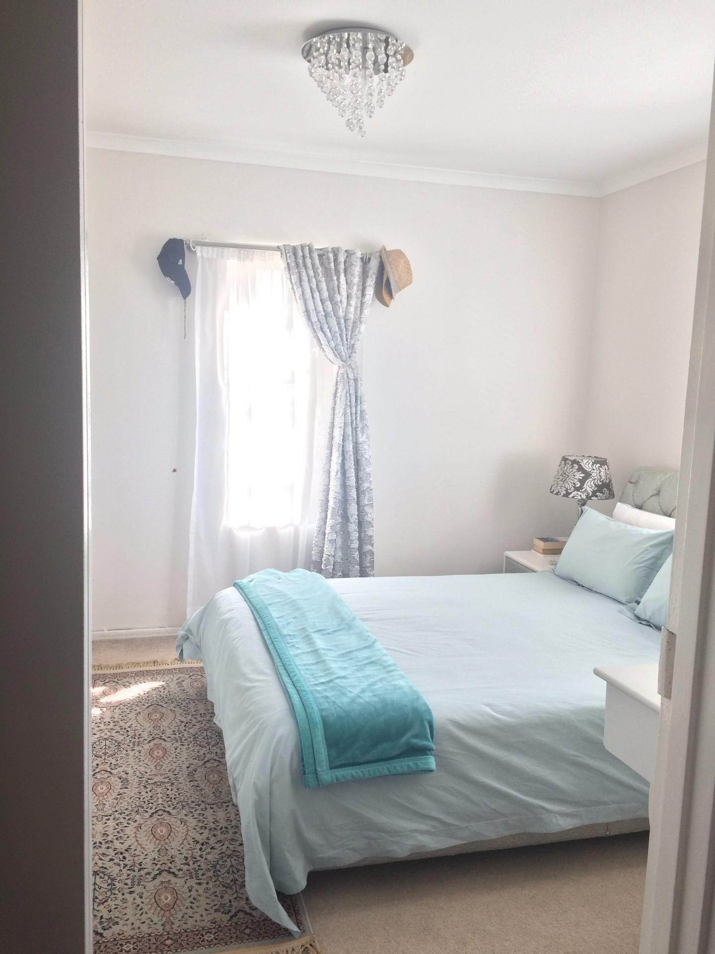 2 Bedroom Apartment / Flat To Rent in Rondebosch East RE/MAX™ of