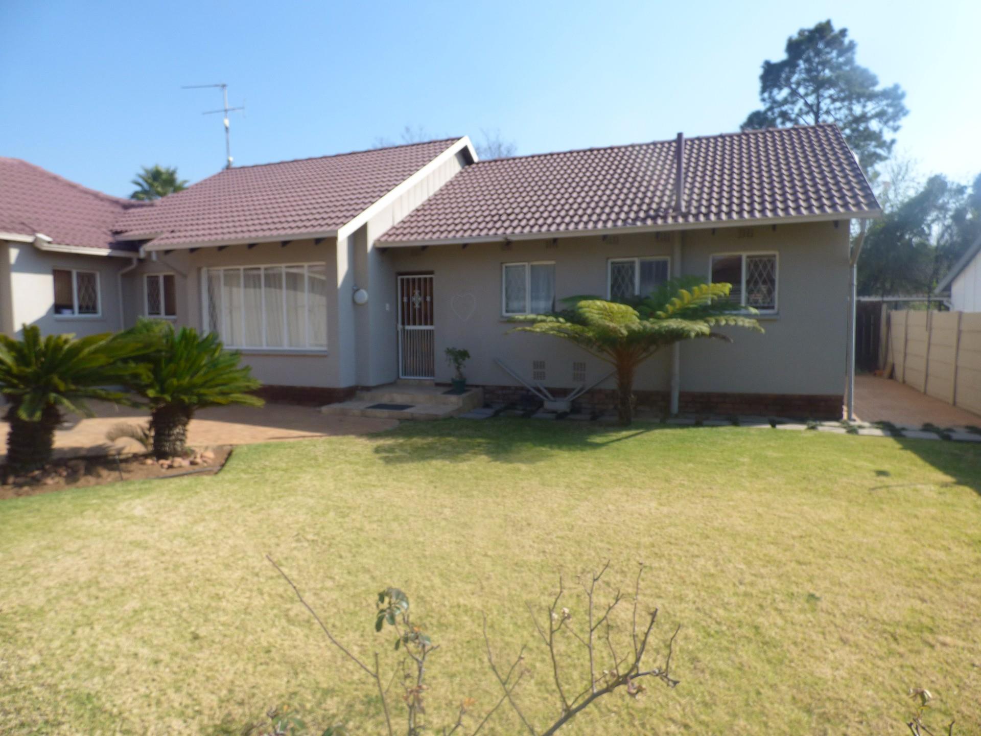 4 Bedroom House For Sale in Kempton Park Central RE/MAX™ of Southern