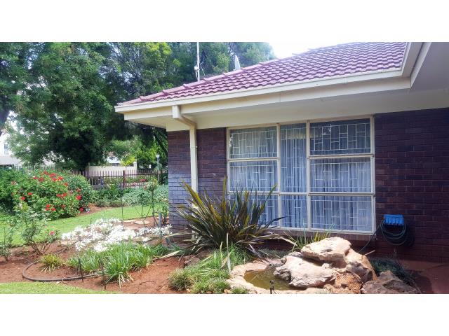 4 Bedroom House For Sale in Heilige Akker for ZAR