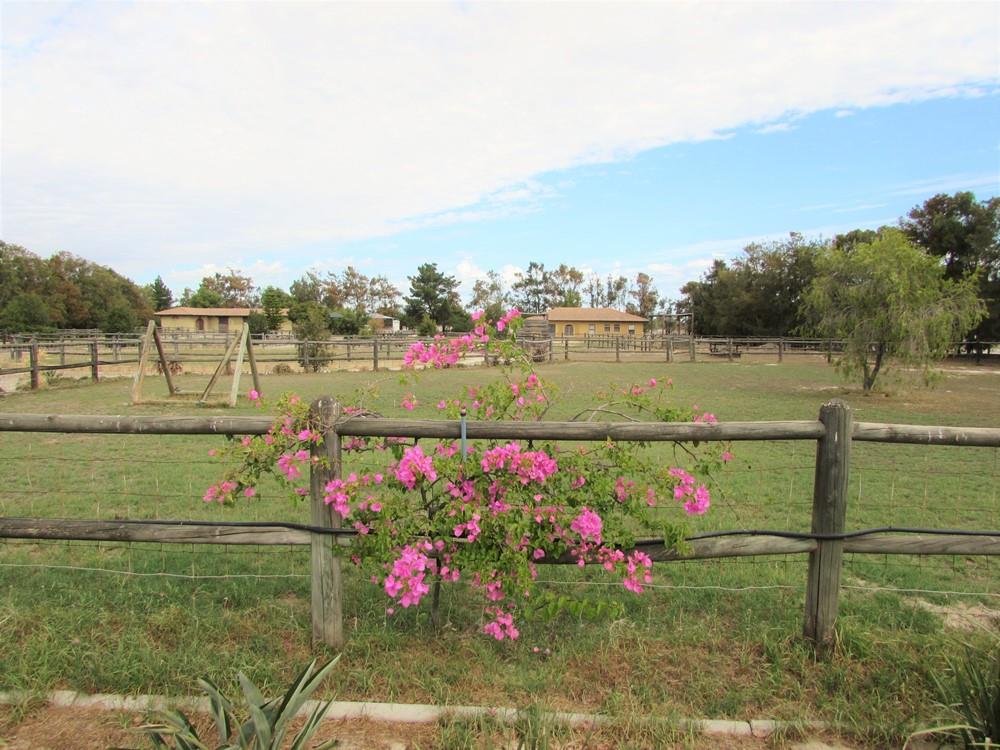 2 Bedroom House For Sale in Morningstar RE/MAX™ of Southern Africa