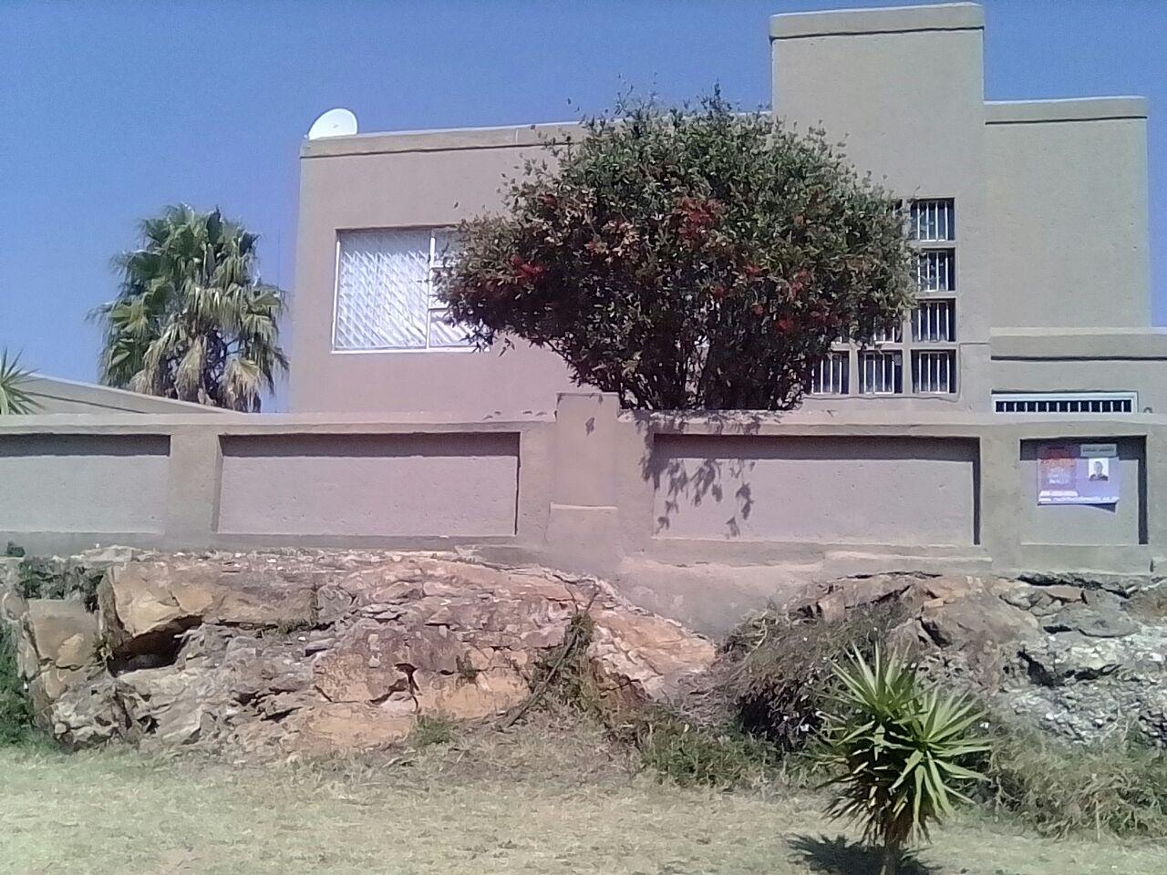 4 Bedroom House For Sale in Winchester Hills RE/MAX™ of Southern Africa