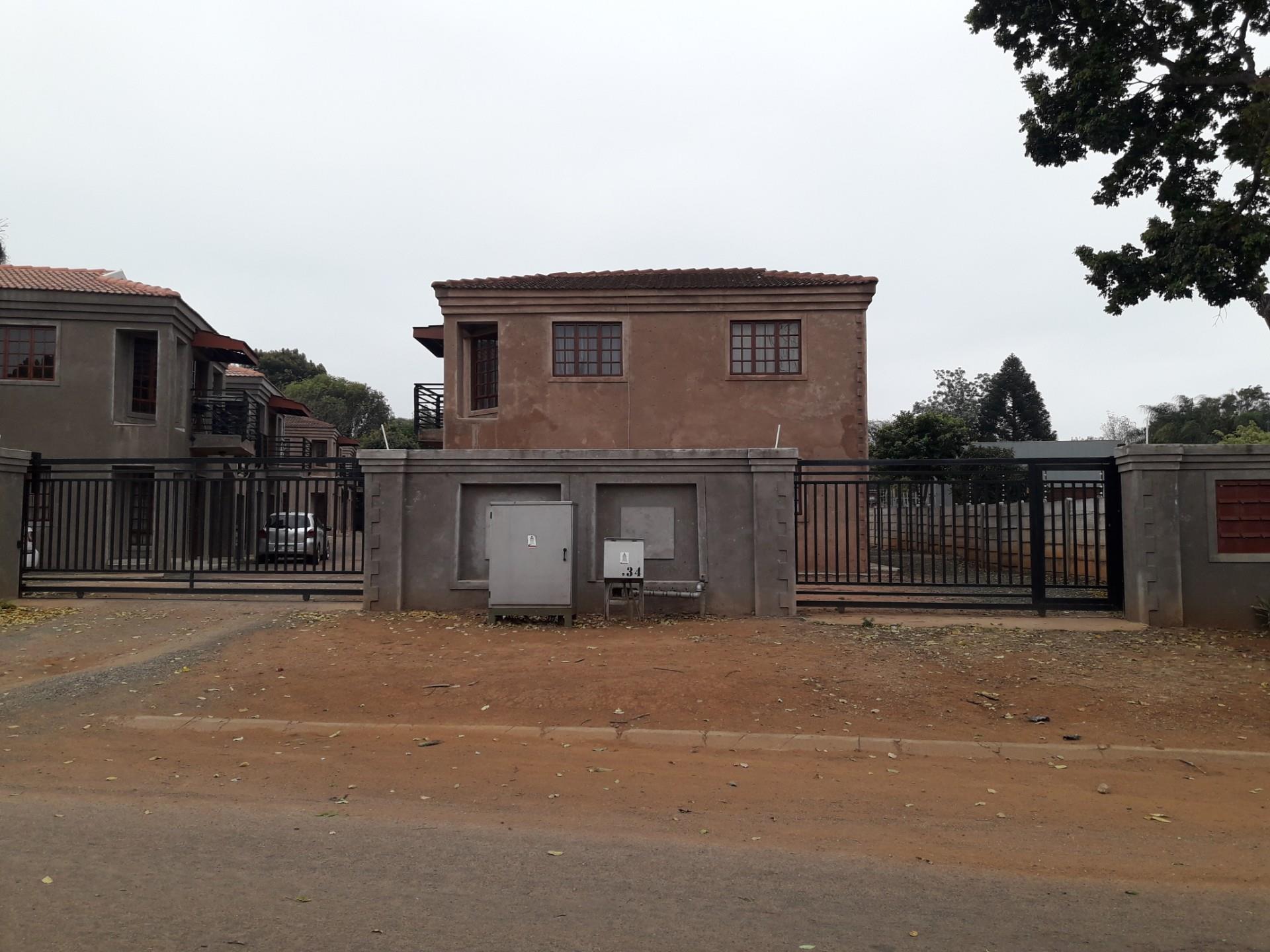 2 Bedroom Apartment / Flat To Rent in Louis Trichardt RE/MAX™ of Southern Africa