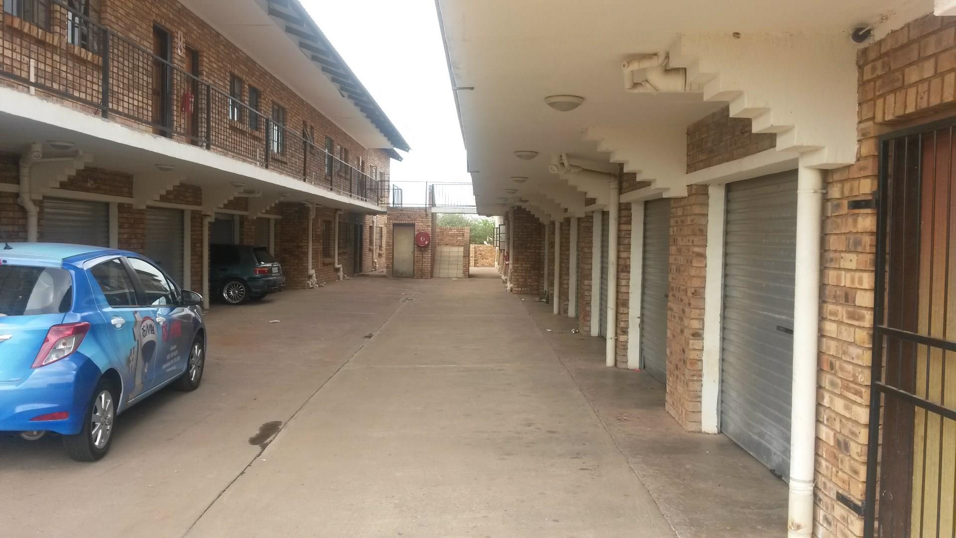3 Bedroom House To Rent in Lephalale RE/MAX™ of Southern Africa