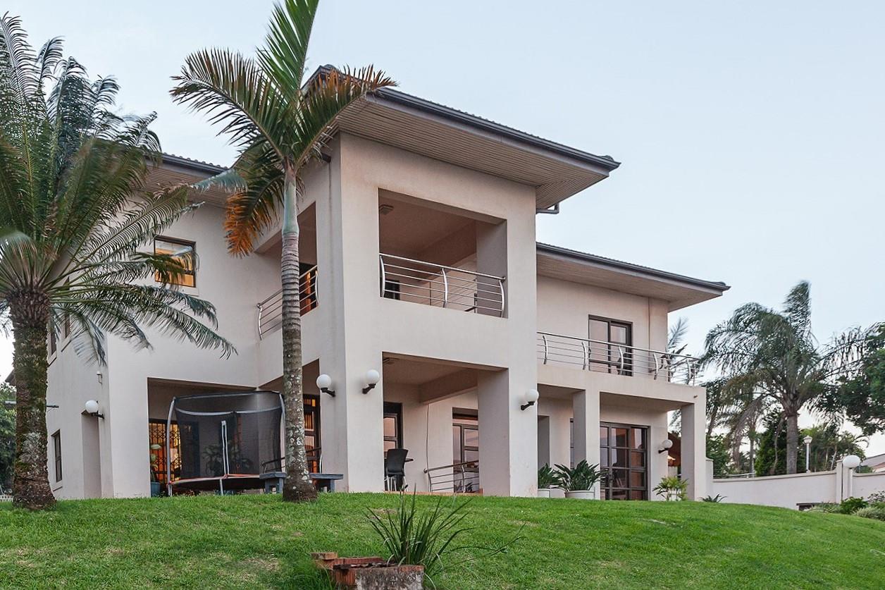6 Bedroom House For Sale in Umhlanga Central RE/MAX™ of Southern Africa