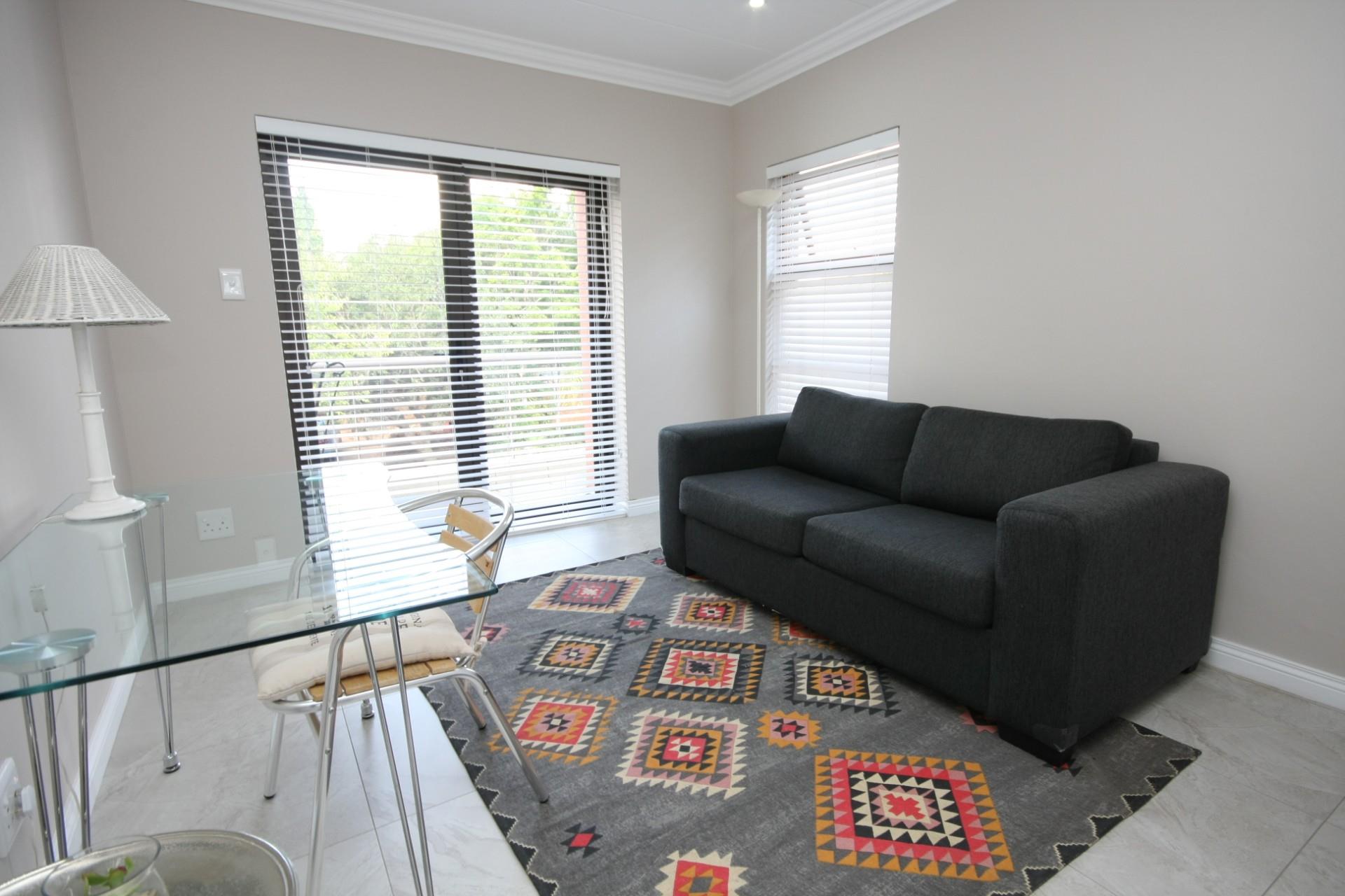 2 Bedroom Apartment / Flat To Rent in Silver Lakes Golf Estate RE/MAX