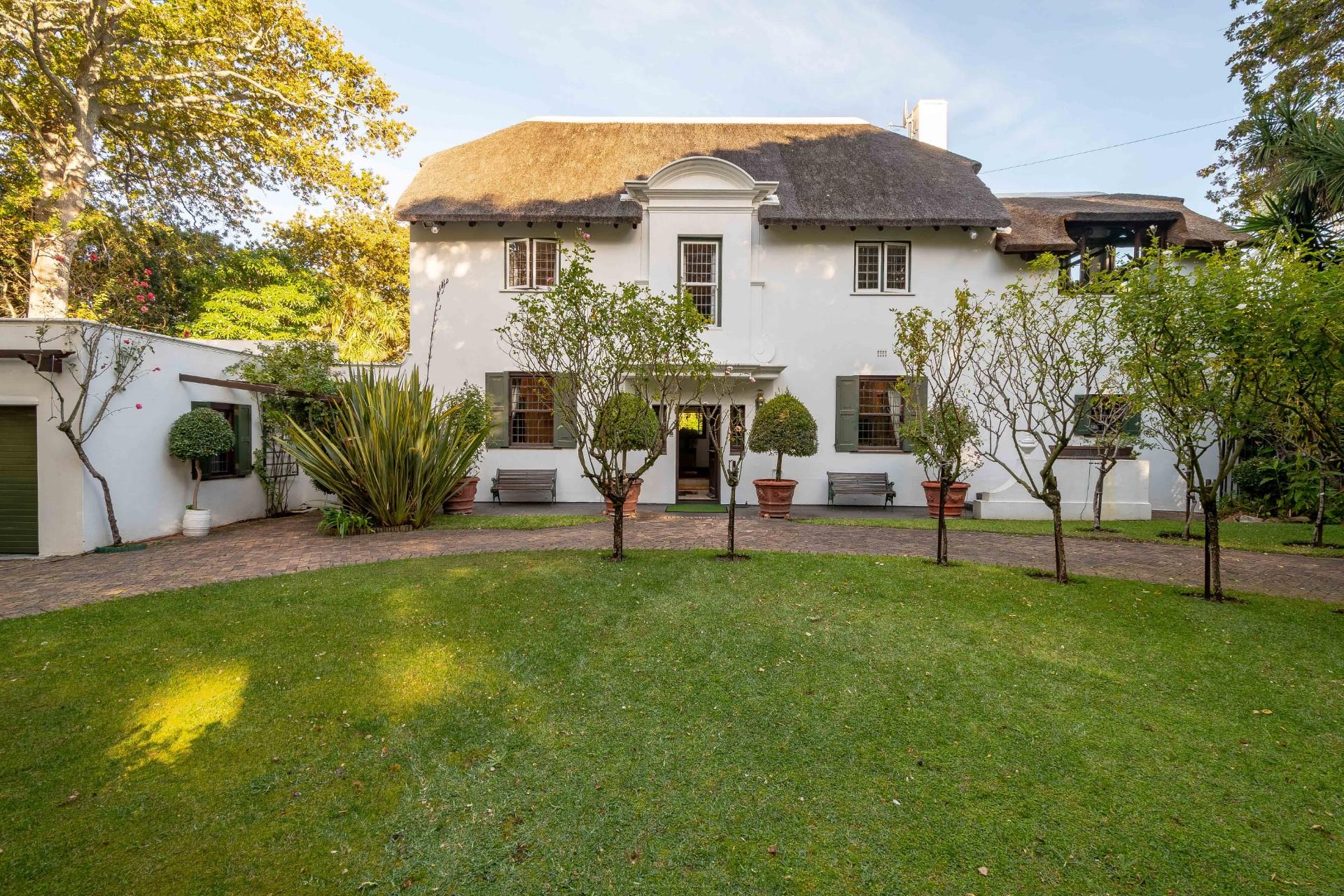 4 Bedroom House For Sale in Newlands RE/MAX™ of Southern Africa