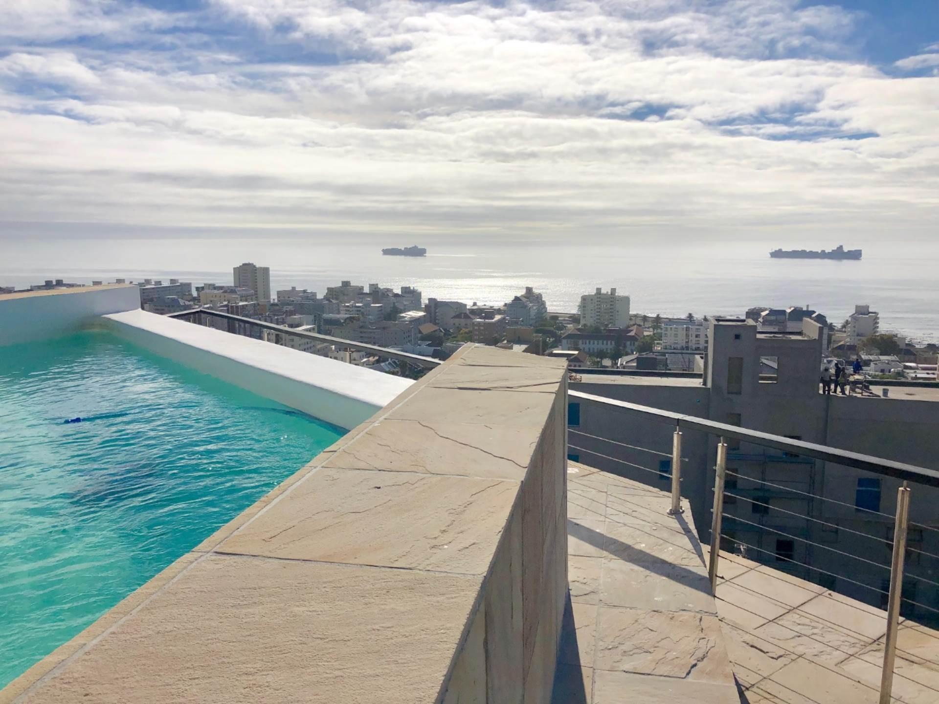 2 Bedroom Apartment / Flat To Rent in Sea Point RE/MAX™ of Southern