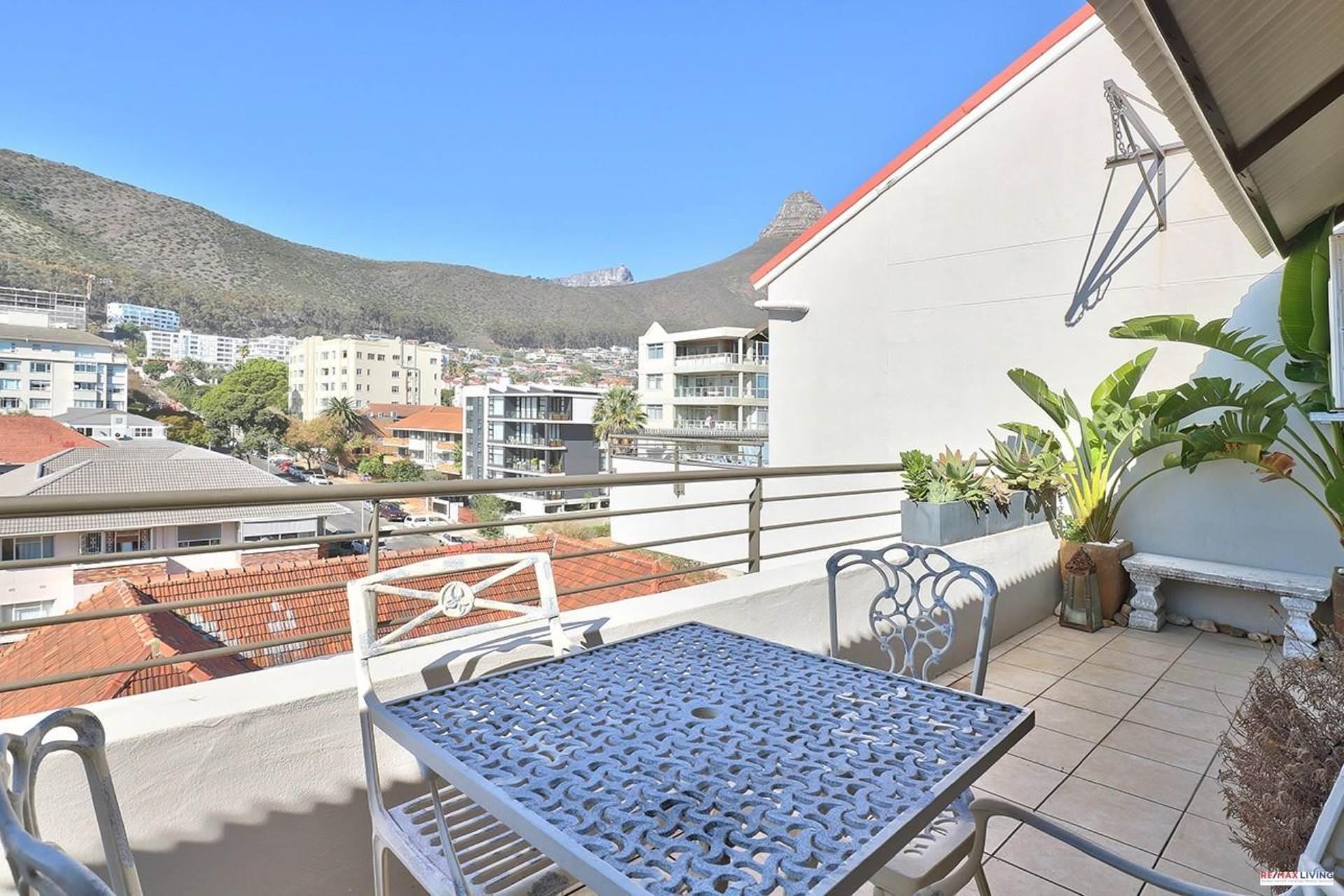 2 Bedroom Apartment / Flat To Rent in Sea Point RE/MAX™ of Southern