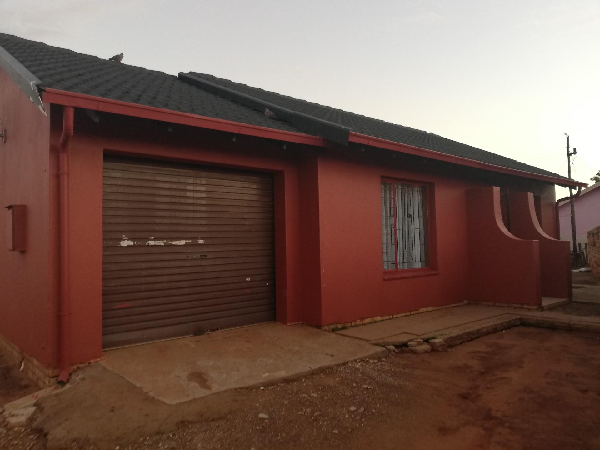 Property for sale in Khuma RE/MAX™ of Southern Africa
