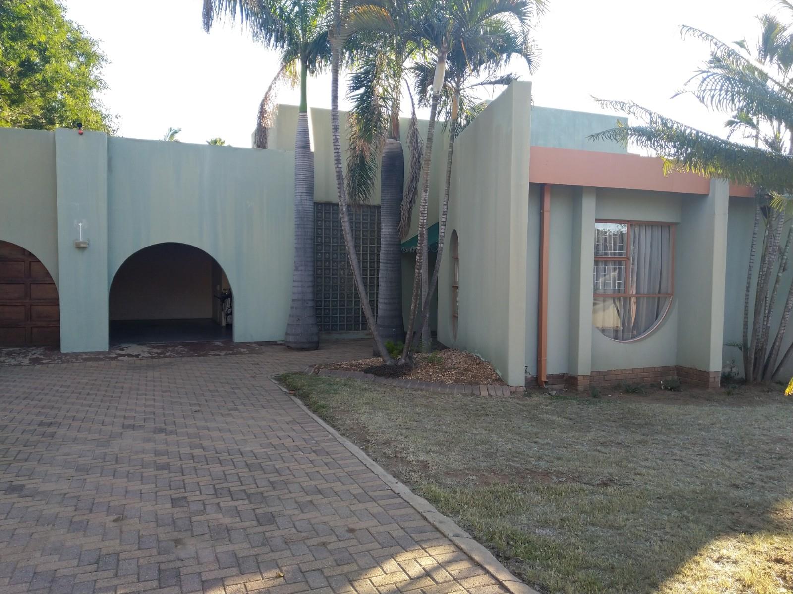 4 Bedroom House To Rent in Welgelegen RE/MAX™ of Southern Africa