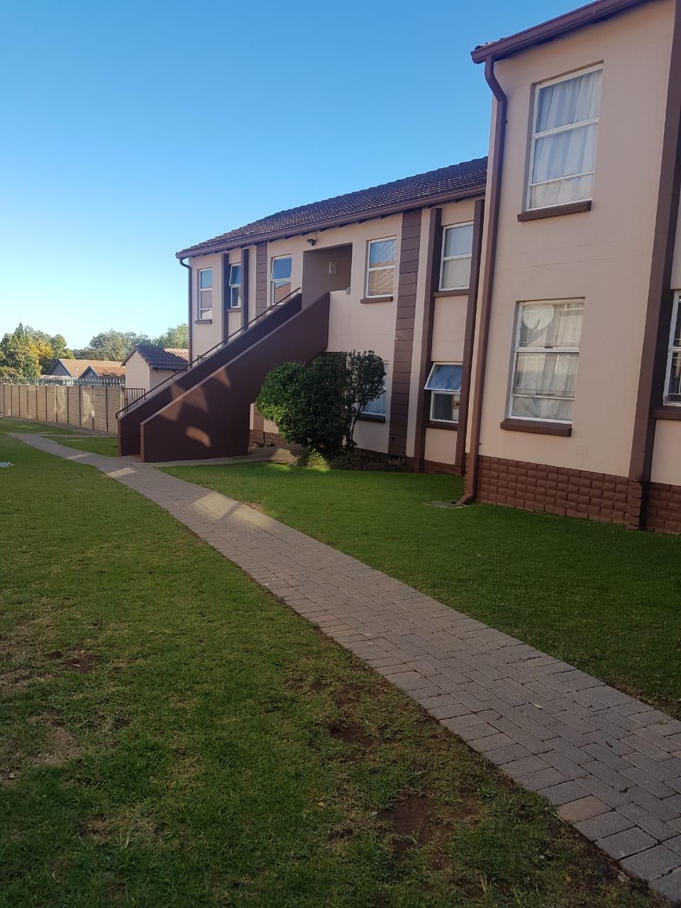 2 Bedroom House For Sale in Kempton Park AH RE/MAX™ of Southern Africa