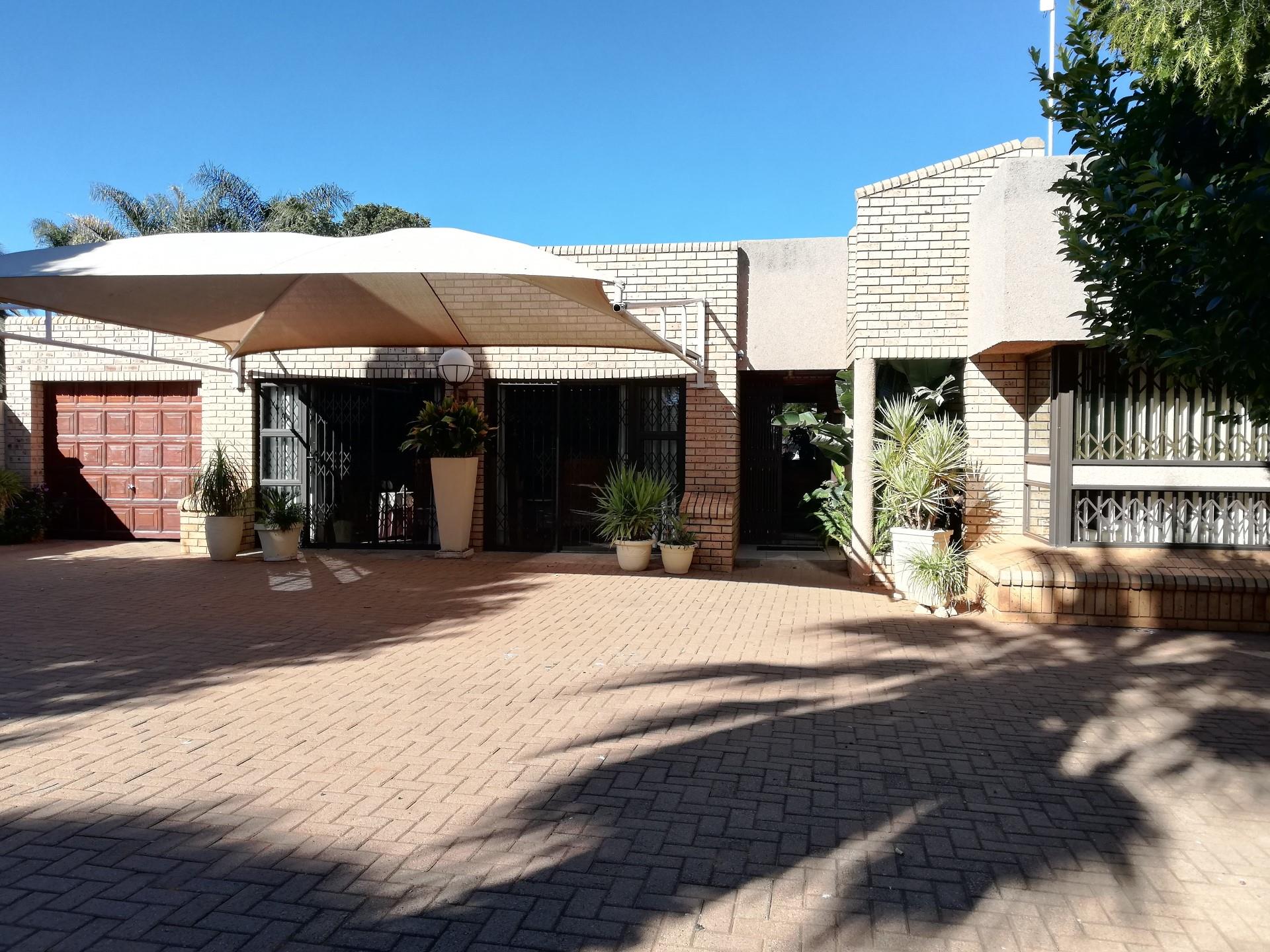 3 Bedroom House For Sale in Orkney RE/MAX™ of Southern Africa