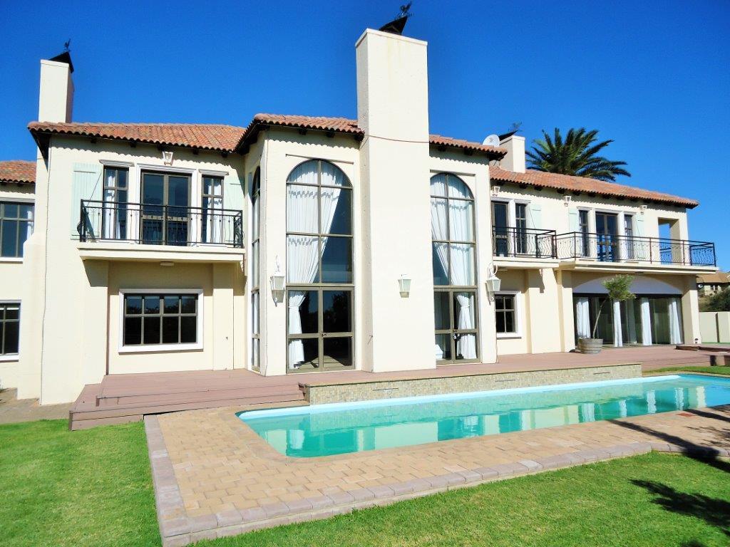 5 Bedroom House For Sale in Woodland Hills Wildlife Estate RE/MAX™ of Southern Africa