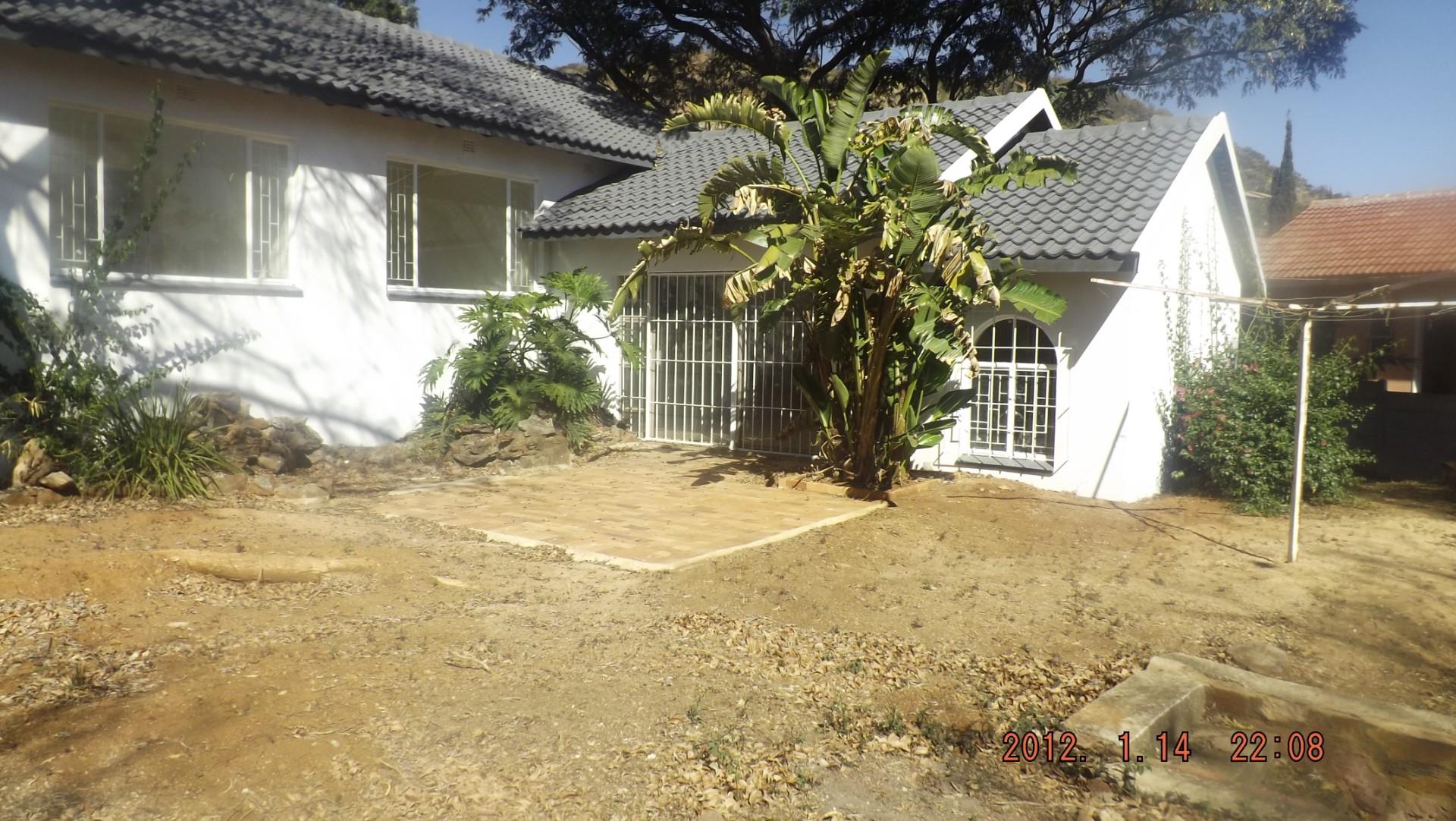 3 Bedroom House For Sale in Winchester Hills RE/MAX™ of Southern Africa