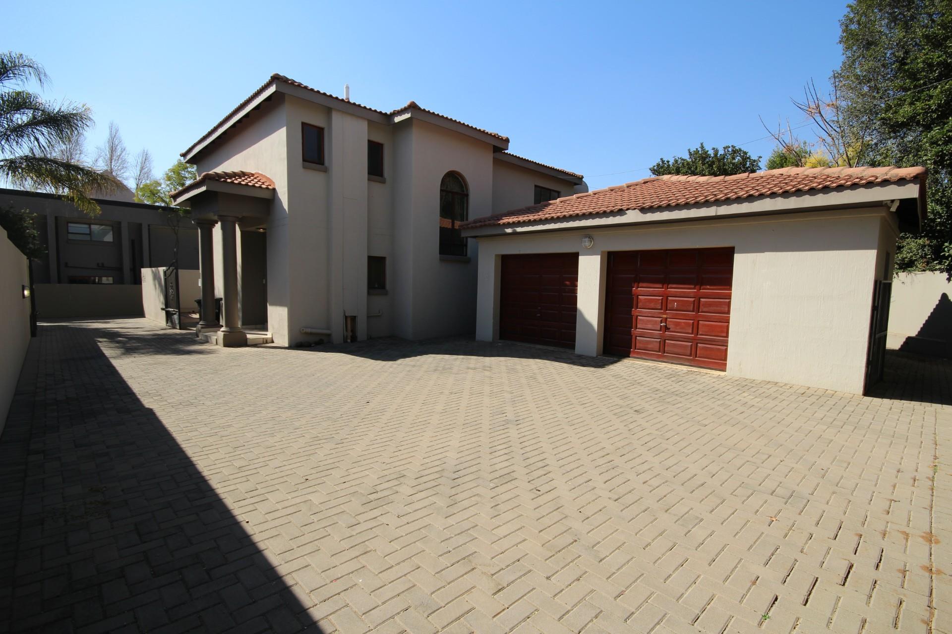 Property to rent in Silver Lakes Golf Estate RE/MAX™ of Southern Africa