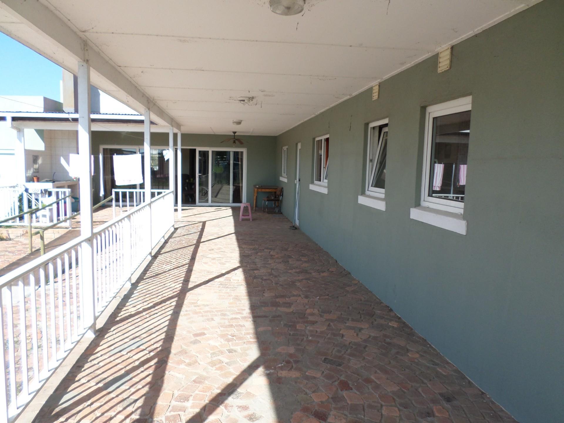 4 Bedroom House For Sale in Milnerton Ridge RE/MAX™ of Southern Africa
