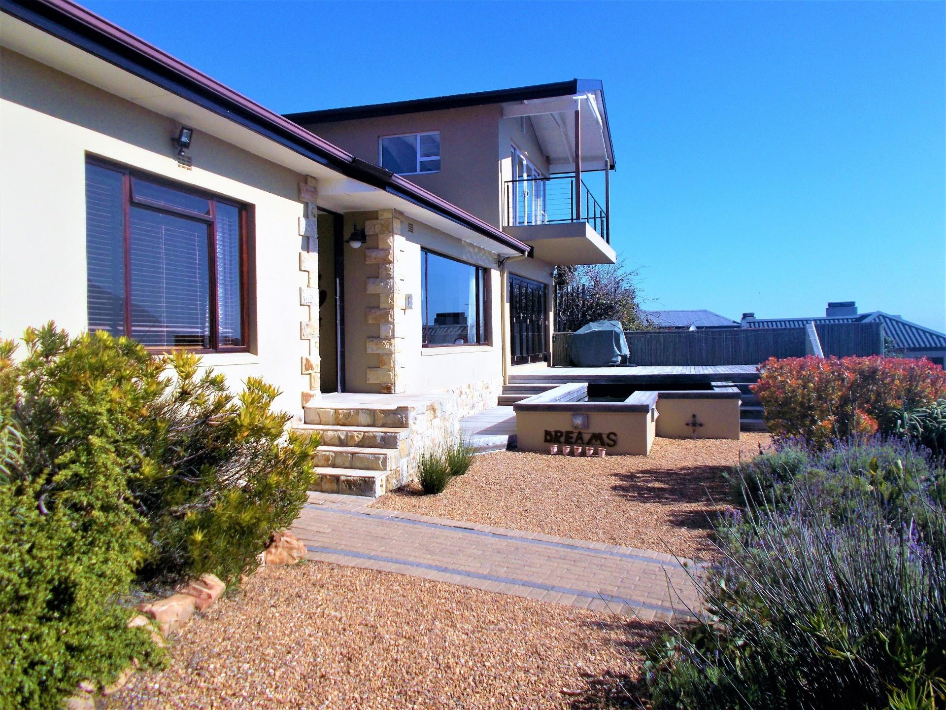 5 Bedroom House For Sale in Fish Hoek RE/MAX™ of Southern Africa