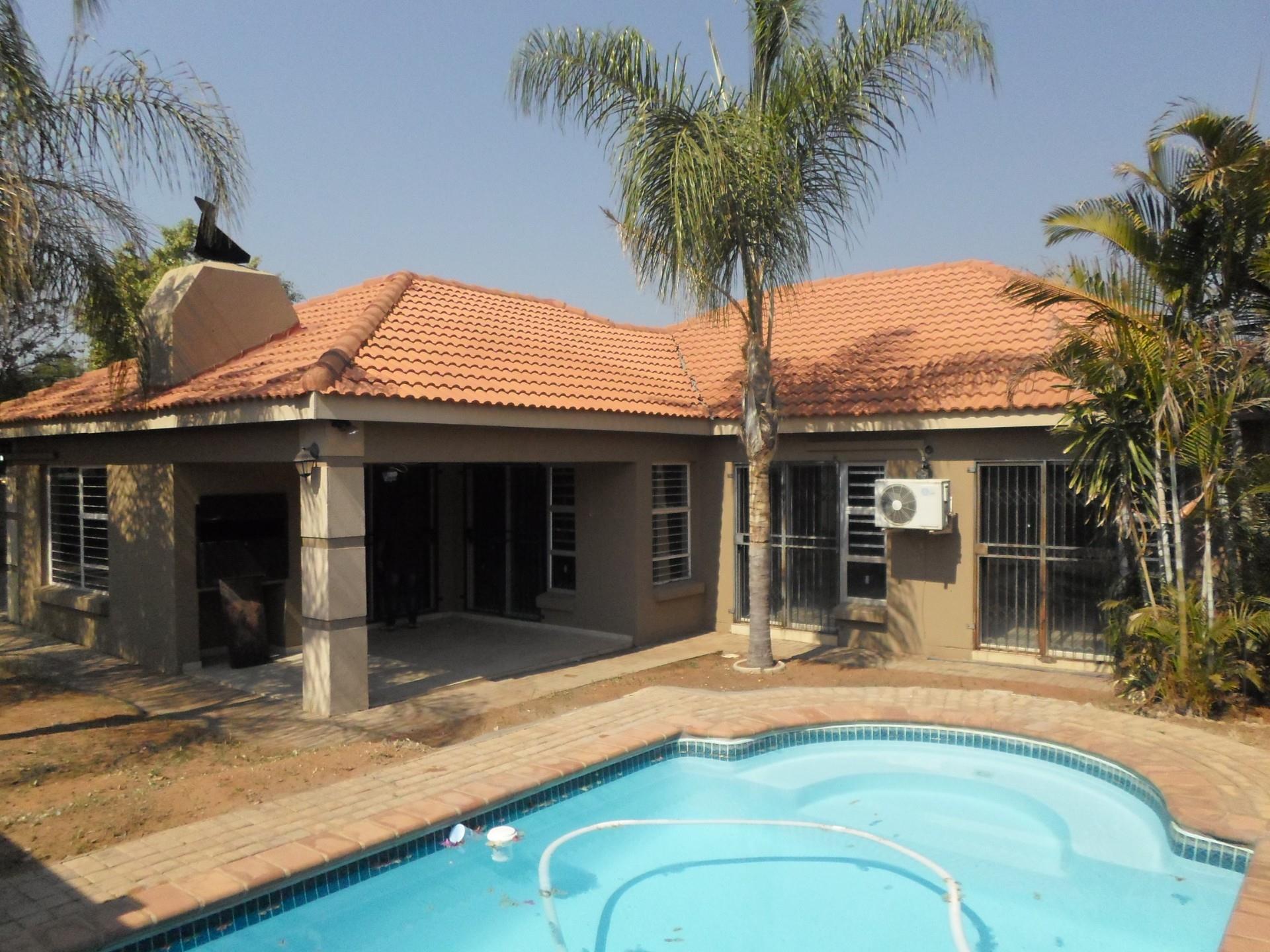 3 Bedroom House To Rent in Lephalale RE/MAX™ of Southern Africa