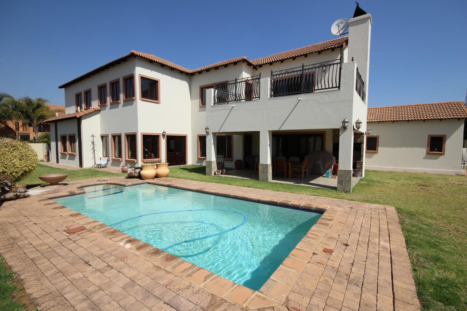 Property and houses for sale in Silver Lakes Golf Estate, Pretoria RE