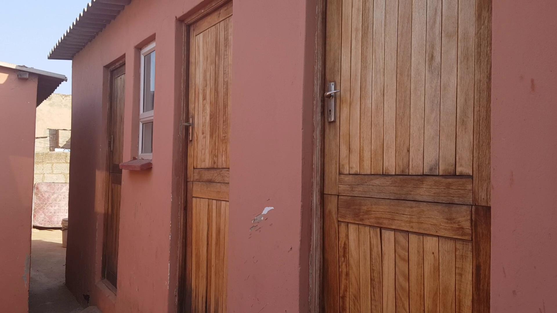2 Bedroom House For Sale in Kwazakhele RE/MAX™ of Southern Africa