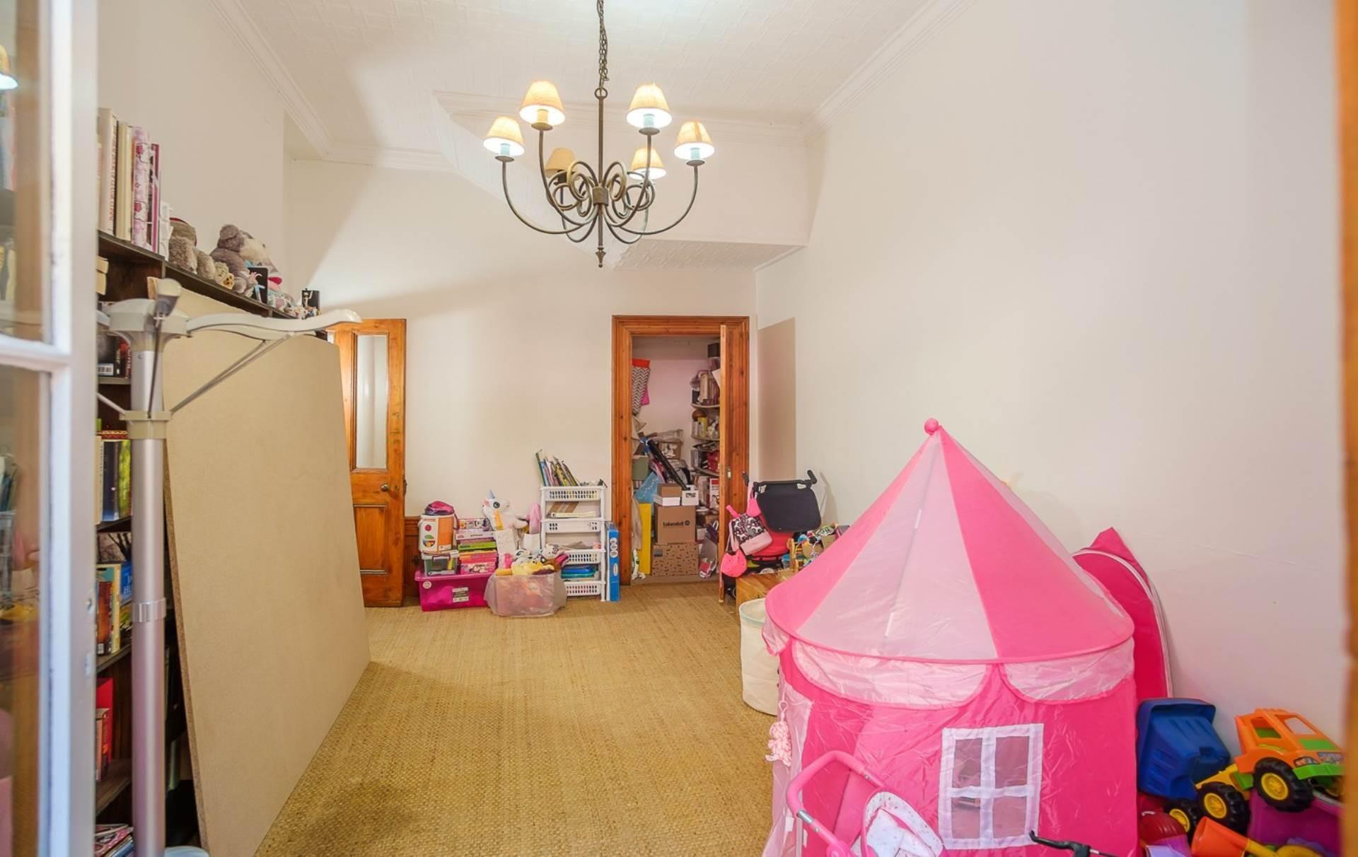 4 Bedroom House For Sale in Sea Point RE/MAX™ of Southern Africa