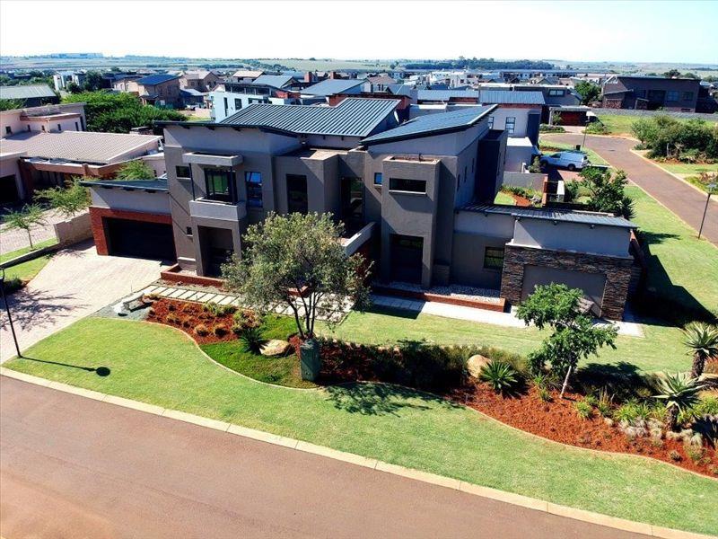 4 Bedroom House For Sale in Serengeti Lifestyle Estate RE/MAX™ of