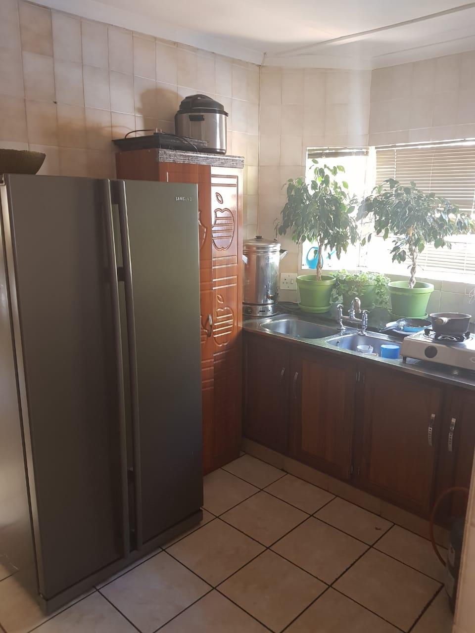 3 Bedroom House For Sale in Kinross RE/MAX™ of Southern Africa