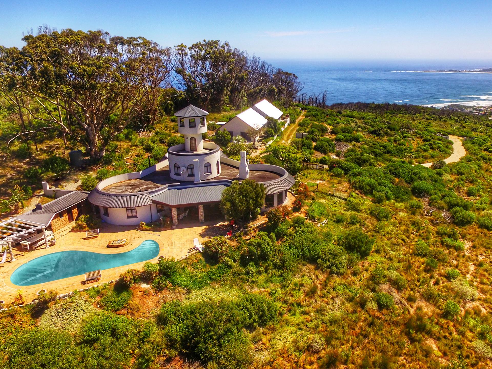 Property for sale in Brenton On Sea RE/MAX™ of Southern Africa