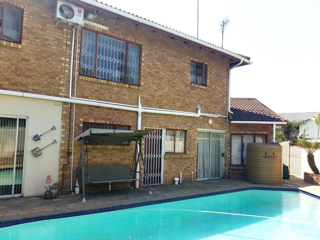 Contractor Accommodation in Veld en Vlei | Fully Furnished 5-Bedroom Home | Sleeps up to 10 | R39,000 per Month