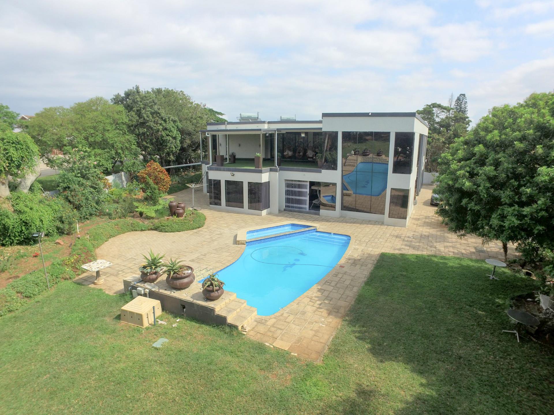 5 Bedroom House For Sale in Athlone Park RE/MAX™ of Southern Africa