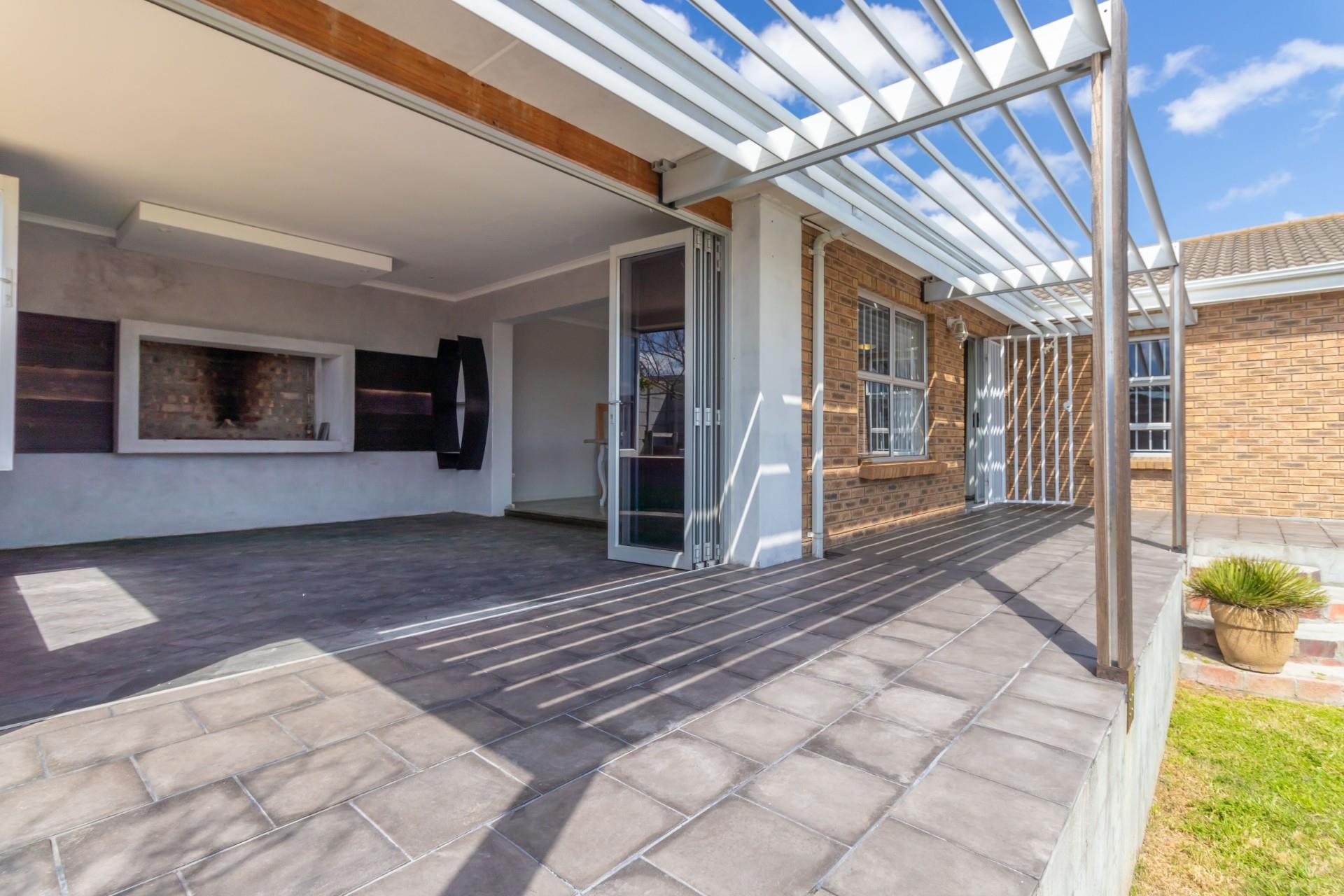 Property for sale in Vredekloof RE/MAX™ of Southern Africa