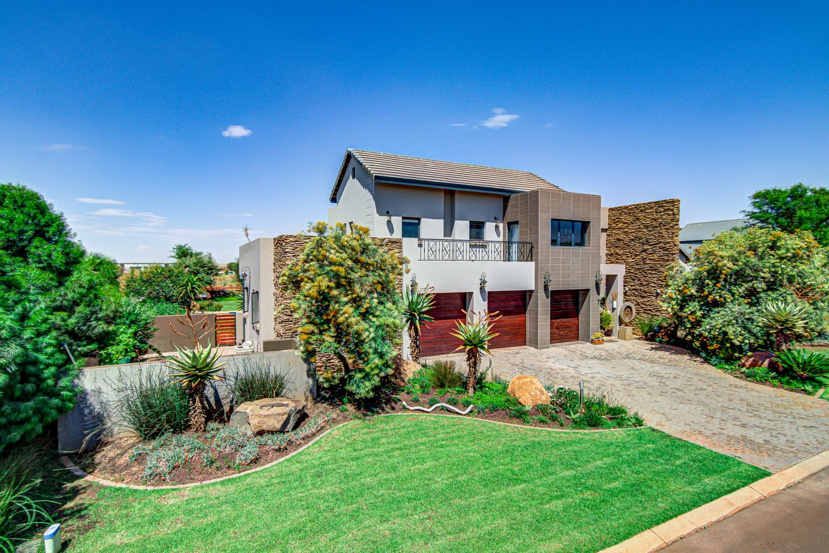 Property and houses for sale in Serengeti Lifestyle Estate, Kempton