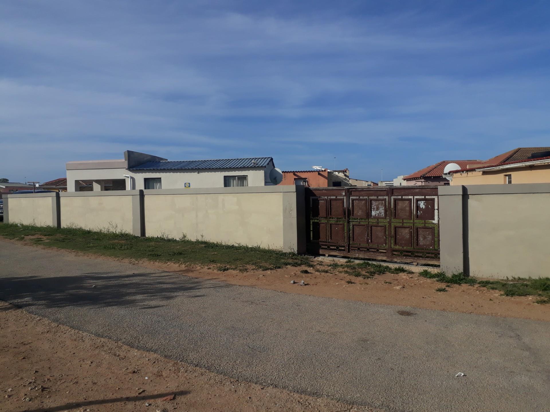 1 Bedroom House For Sale in Motherwell Nu 3 RE/MAX™ of Southern Africa