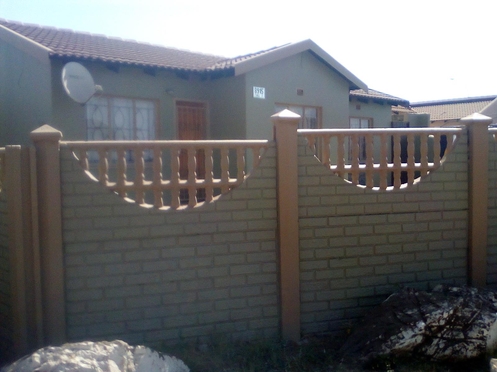 Property for sale in Tokoza Gardens RE/MAX™ of Southern Africa