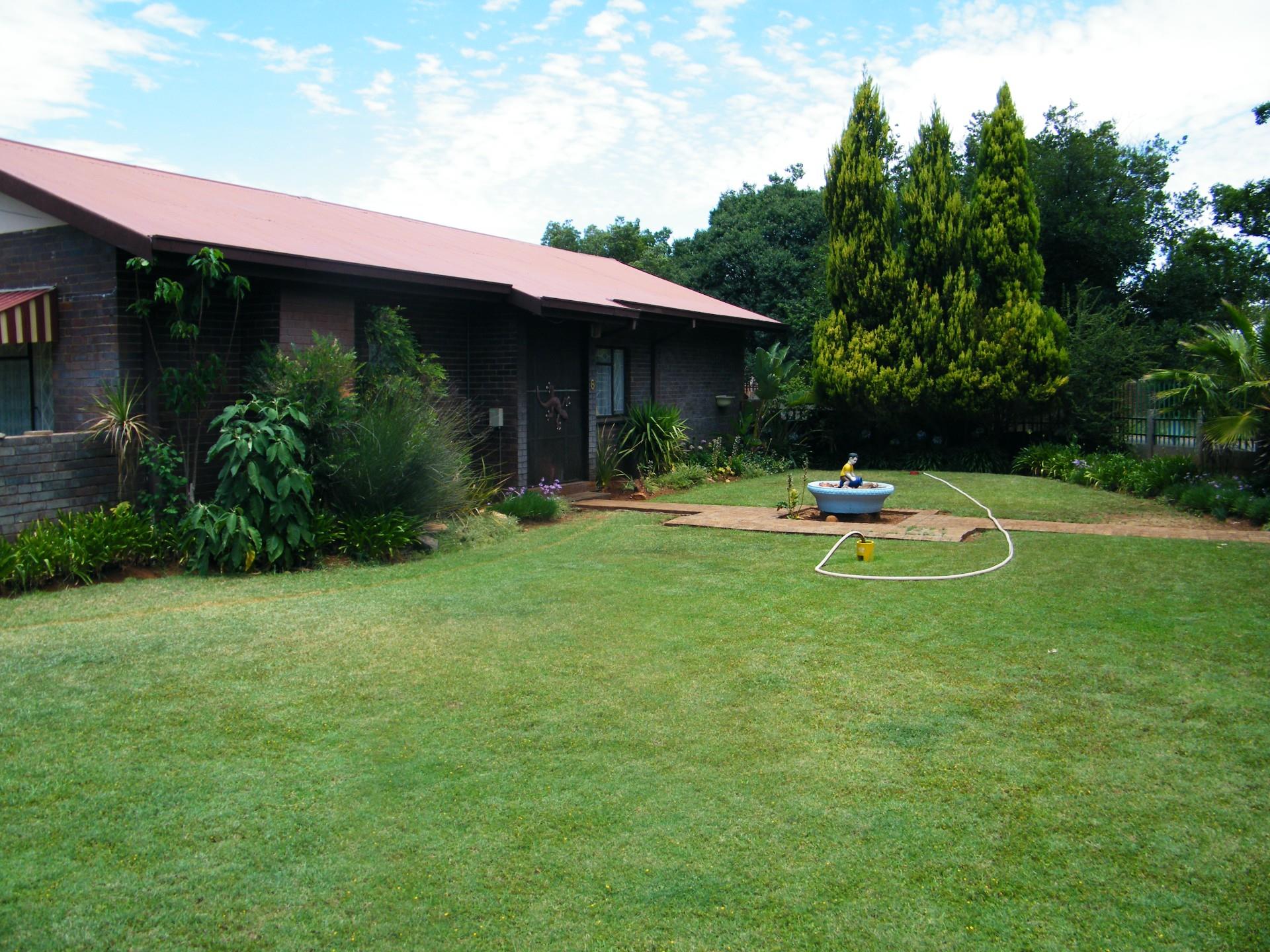 3 Bedroom House For Sale in Orkney RE/MAX™ of Southern Africa