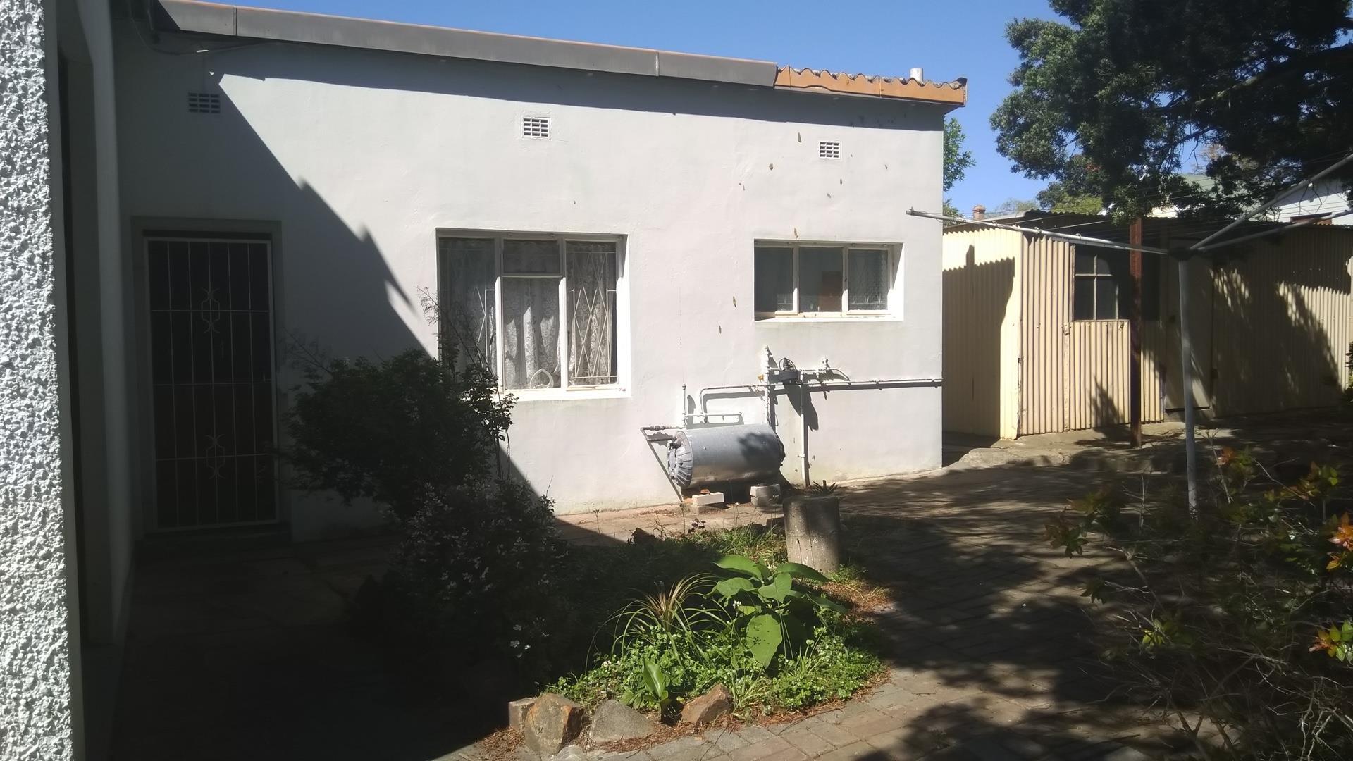 4 Bedroom House For Sale in Humansdorp RE/MAX™ of Southern Africa